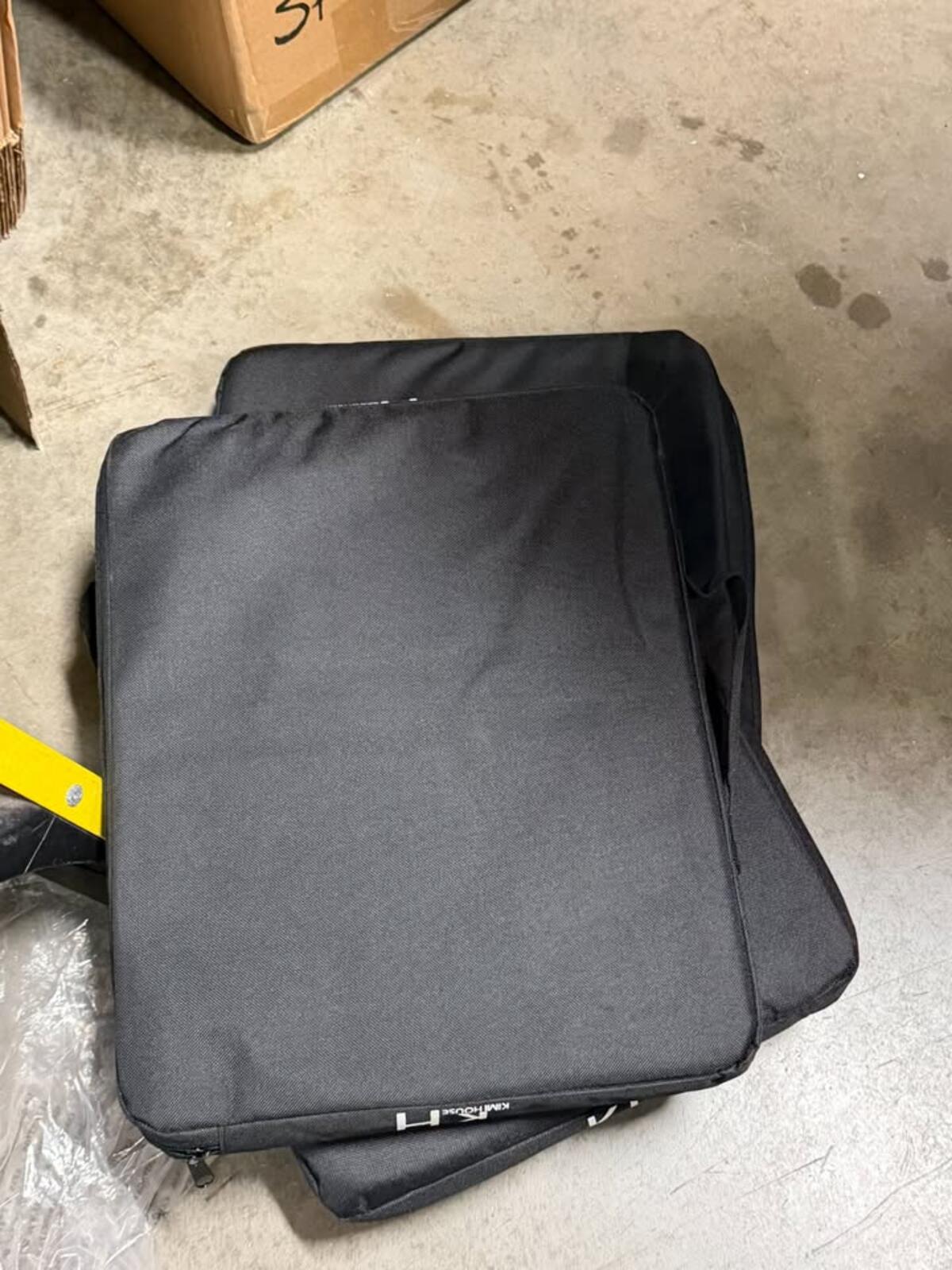 KH kim house 3 pads for siting.