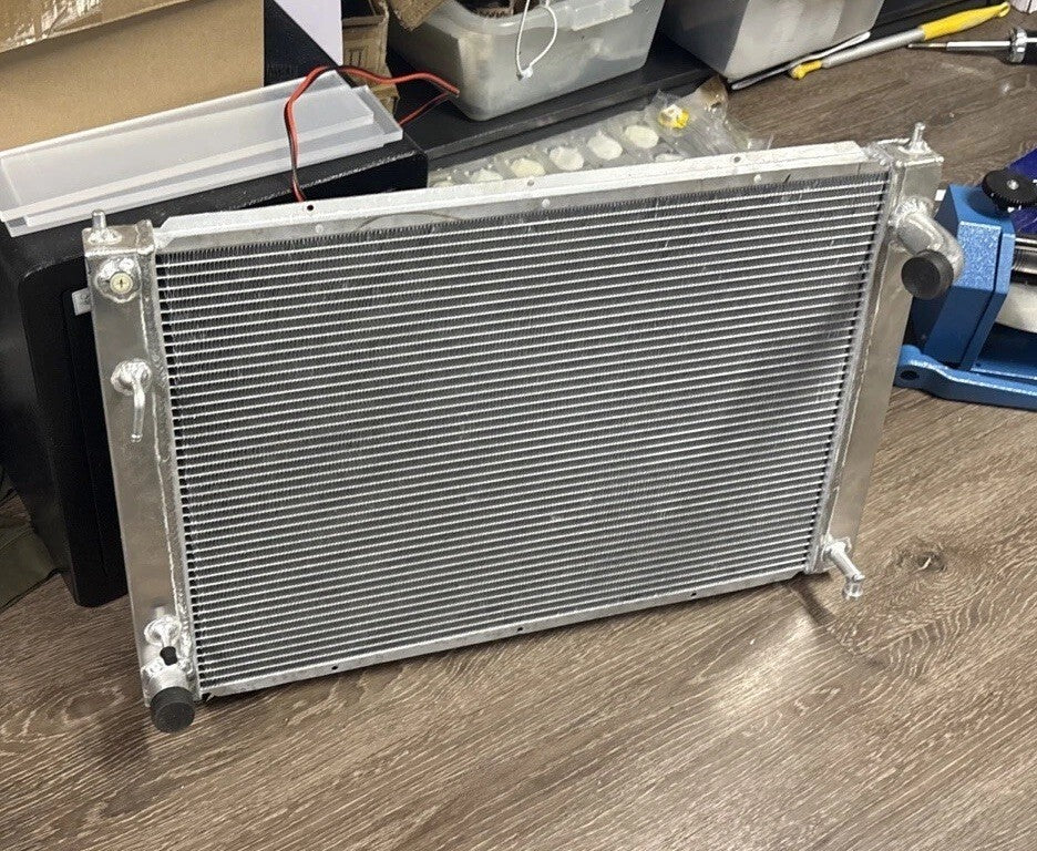 All-Aluminum Radiator For 2008-2013 Infiniti G25/G35/G37 Q40/370Z S V6 2.5L-3.7L