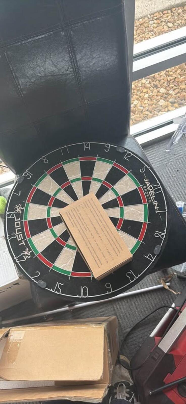 Dartboard Set w Darts