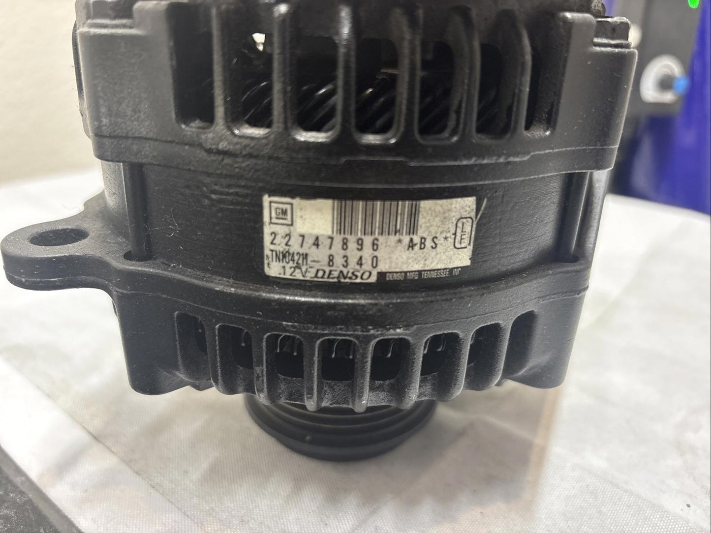HIGH OUTPUT 300 AMP BLACK ALTERNATOR FOR CHEVY CADILLAC GMC 1500 2500 3500 YUKON