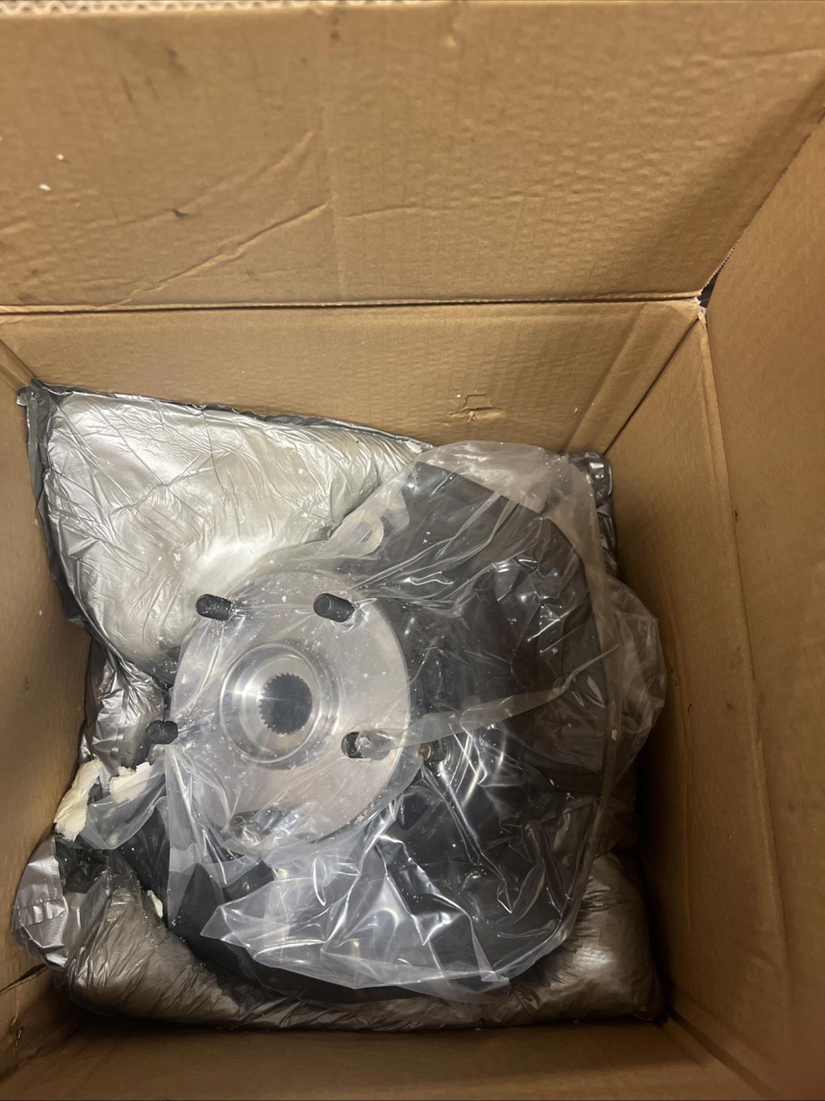 Front Left Side Steering Knuckle Wheel Bearing Hub for 2012 - 2017 Toyota Camry