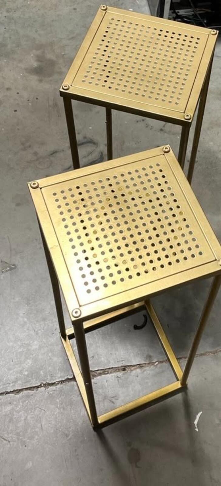 gold stands that are squares