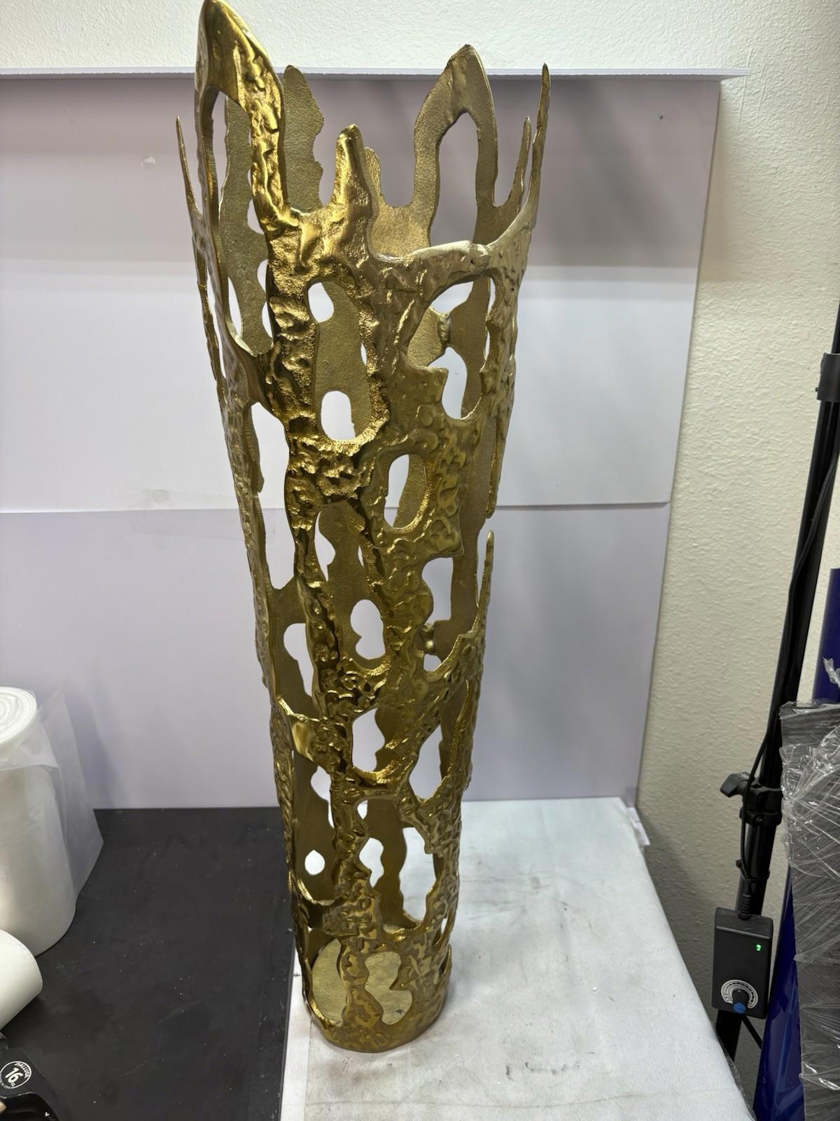 Handmade Aluminum Metal Decorative Vase Drip Centerpiece Vase Melting Design 32”