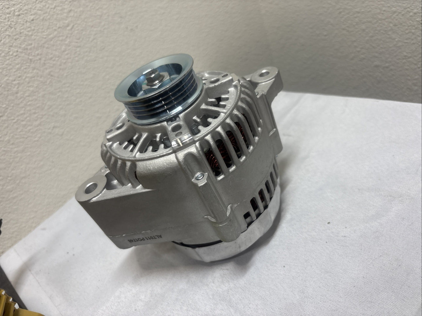 New Alternator for Toyota Tacoma Tundra 4Runner 1999 2000 01 02 03 04 3.4L V6
