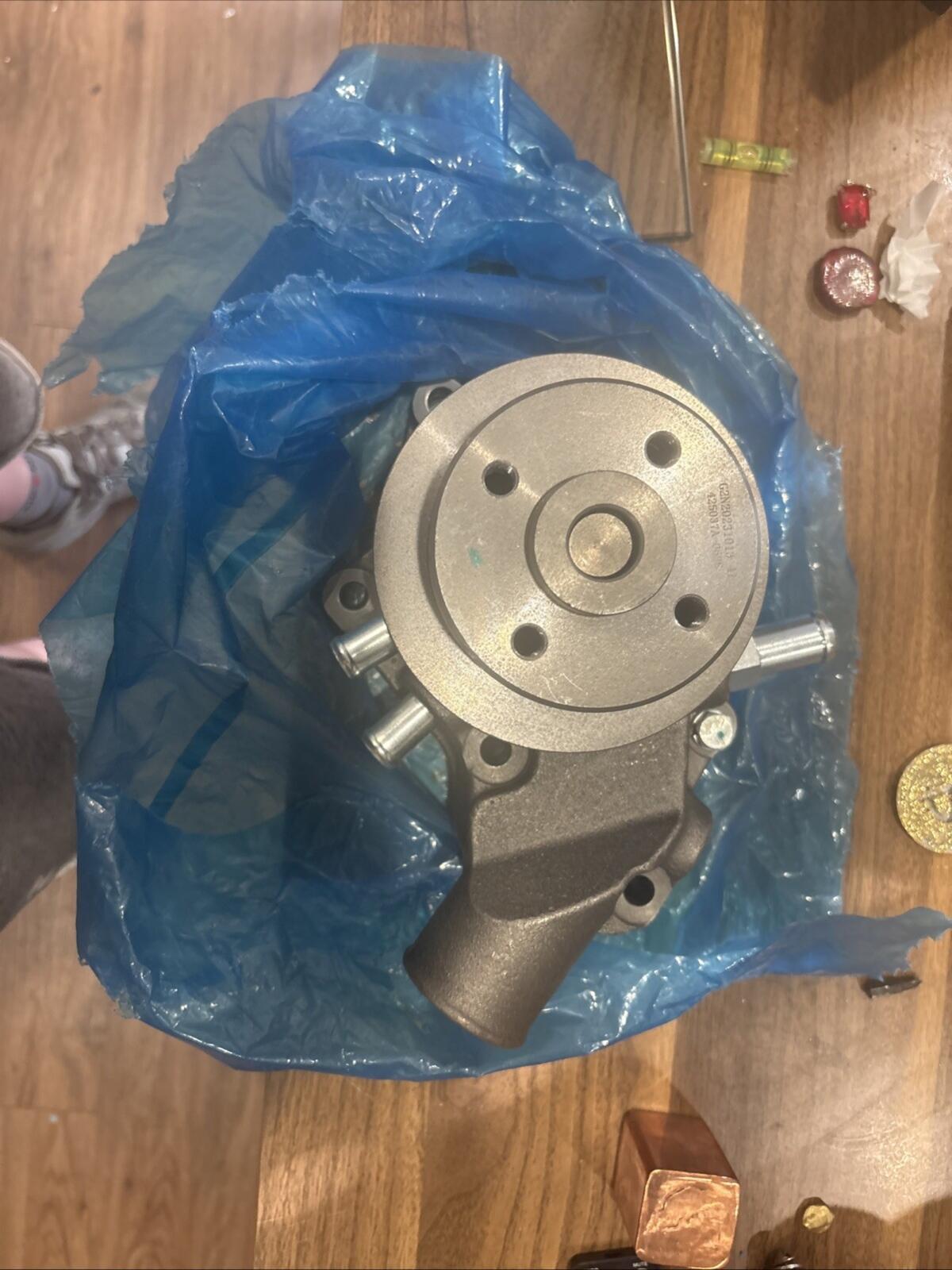 Water Pump Fits John Deere 5200 5210 5205 6500 5220 5105 6100 5310 5300 240