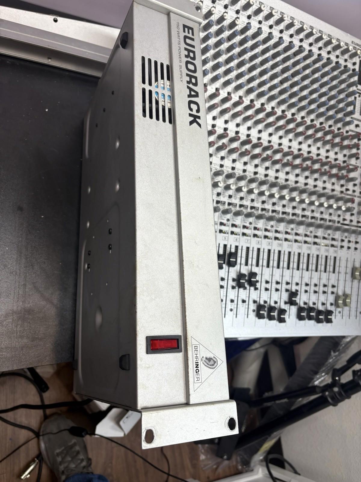 Behringer Eurorack MX 3242X Working Mixing Console Power Supply Crossover
