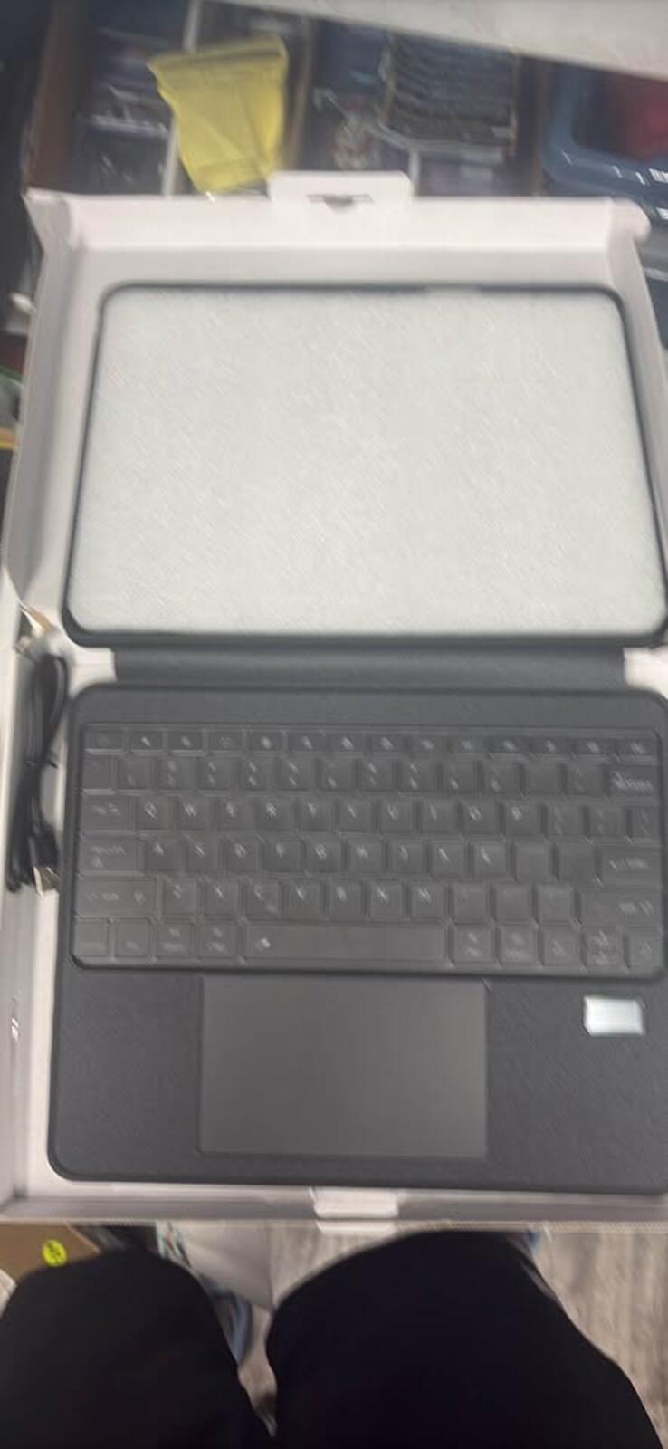 New Keyboard powered for iPad Pro 12.9 inch