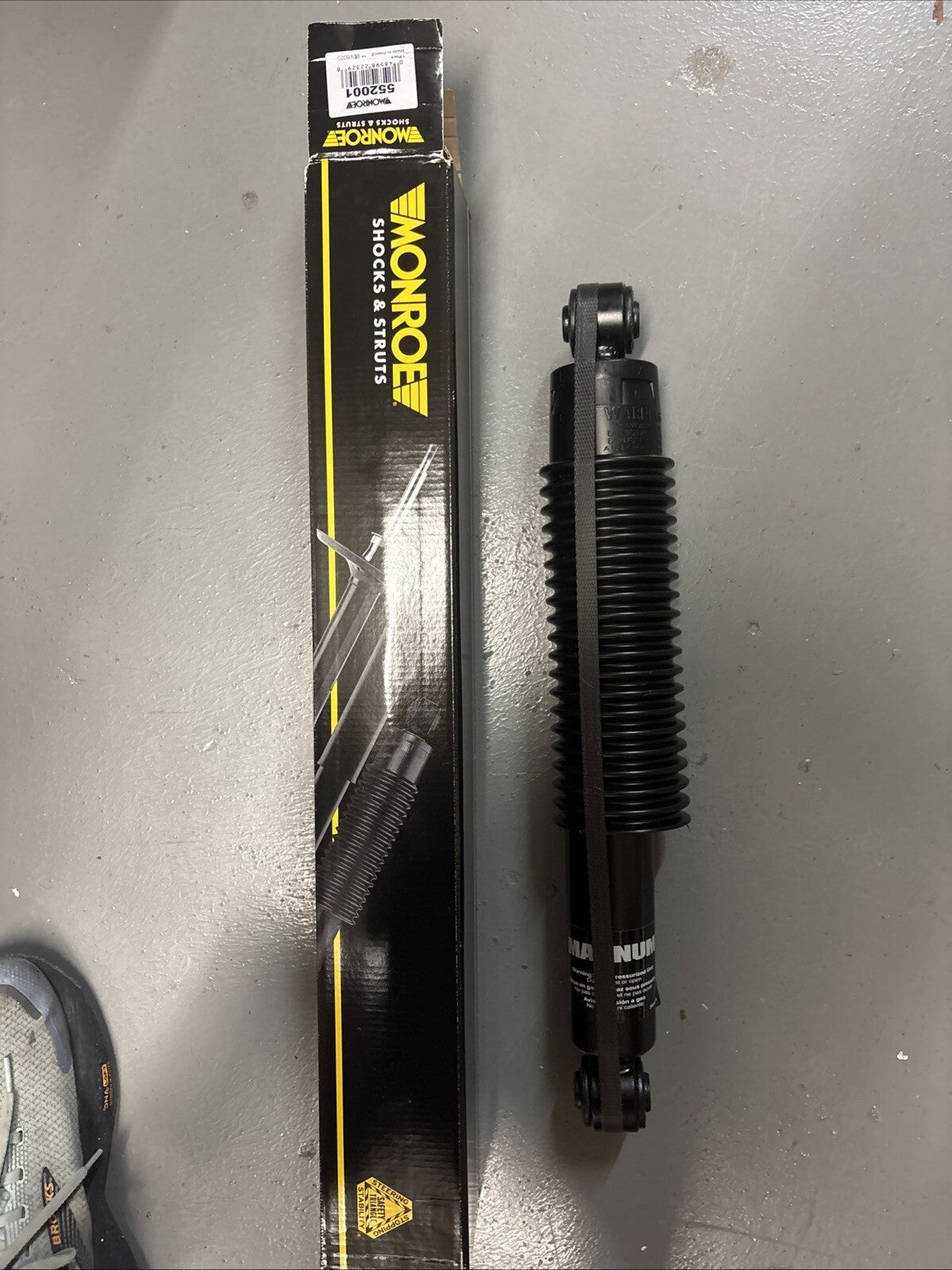 552001 Monroe Shock Rear Driver or Passenger Side for Chevy Right Left Chevrolet