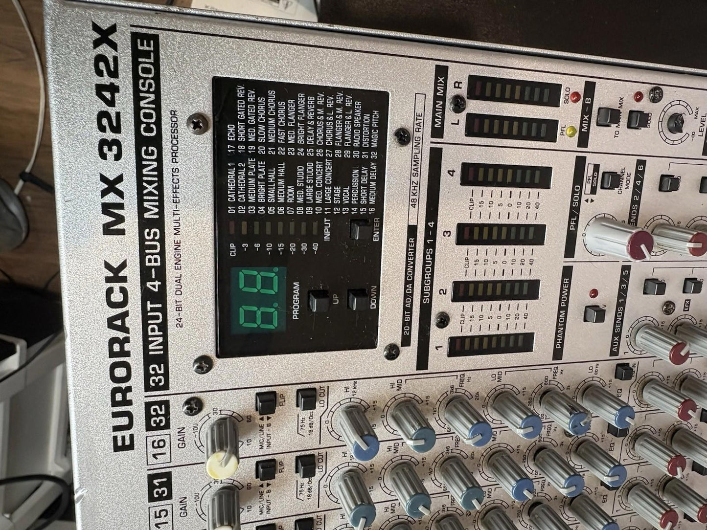 Behringer Eurorack MX 3242X Working Mixing Console Power Supply Crossover