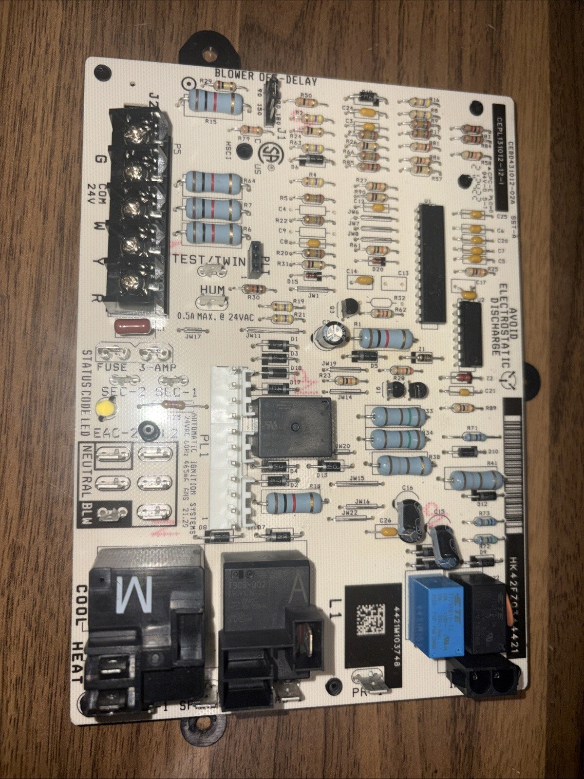 Carrier HK42FZ0344421 Furnace Control Board CEBD431012-02A CEPL131012-12-1