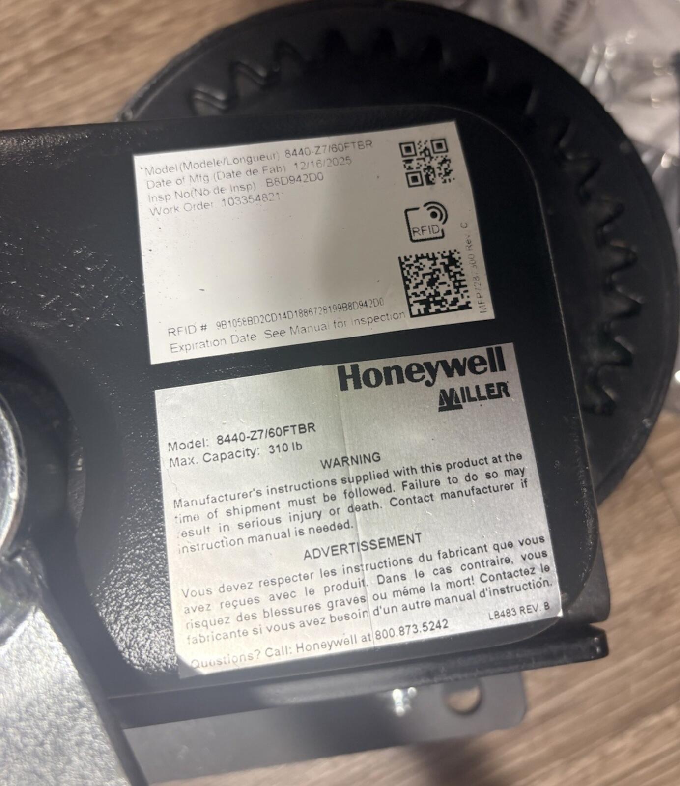 Honeywell Miller 8440-Z7/60FTBR Confined Space Wench 60 Foot 400 Pound wench pully