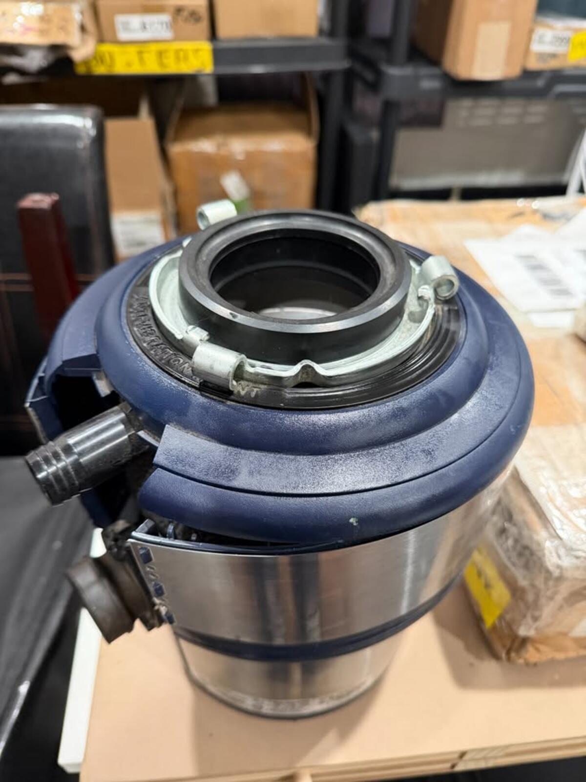 in sink sraitor garbage disposal.
