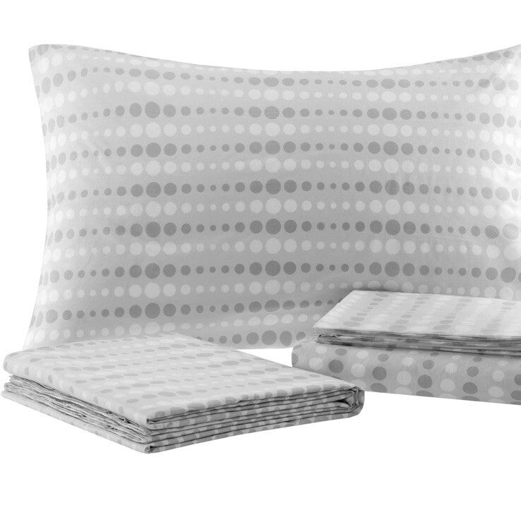 Essentials Bed in a Bag Comforter Queen  Design All Season down Alternate