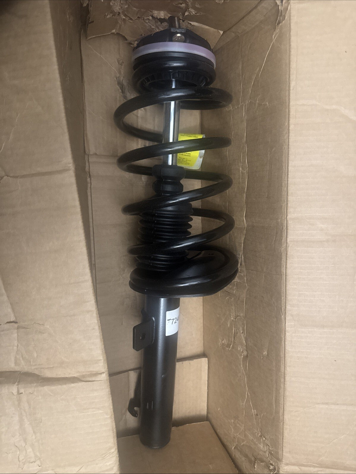 Front Monroe Suspension Strut and Coil Spring for Ford Transit Connect (172479)