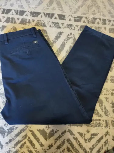 Dockers Women's Truly Slimming Straight Leg Navy Blue Trouser Pants - Size 33/30