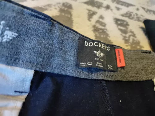 Dockers Women's Truly Slimming Straight Leg Navy Blue Trouser Pants - Size 33/30