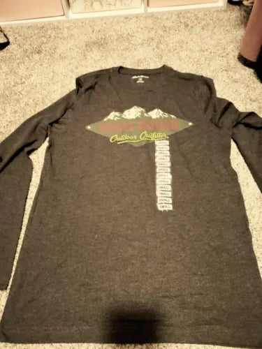 Eddie Bauer Long Sleeve T-shirt Small NWOT Soft, Comfort