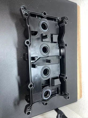 Engine Valve Cover Assembly for Nissan Infiniti L4 2.5l New W/O Cap Or Gasket