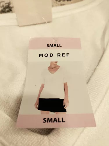 Mod Ref Women's Short Sleeve Knit V-Neck Top Small