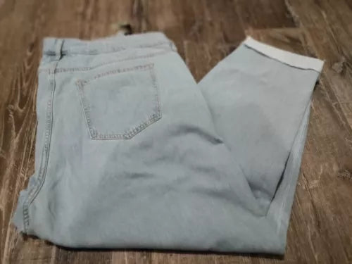 Universal Thread Jeans Women's Size 17 Slim Hip & Thigh Tapered Leg Boyfriend