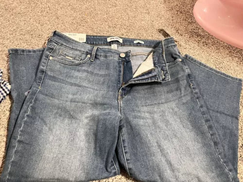 Nine West Womens Chrystie Christie Capri Jeans 16 Blue Med Stretch NWT