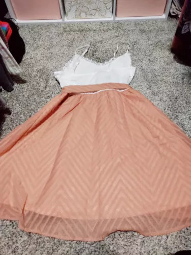 NWOT Womens Lace Mini Dress Sz M White Peach Sleeveless Side zip Missing Belt**
