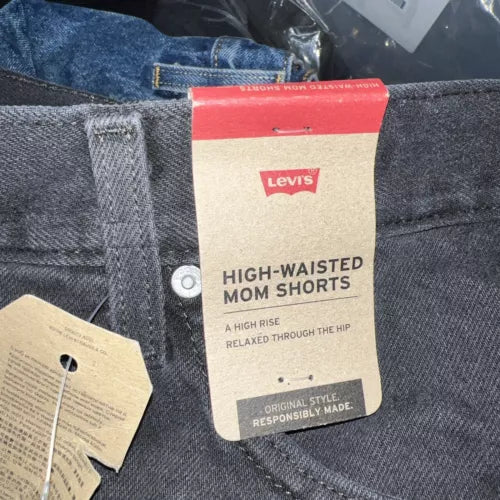NWT Levi’s Charcoal Black High-Waisted Mom Shorts Size 24W