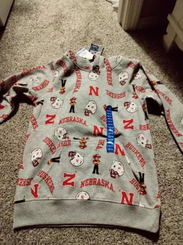 TA Team Athletics Boys Size 10/12 Sweatshirt Hoodie Nebraska Huskers Wrap Around