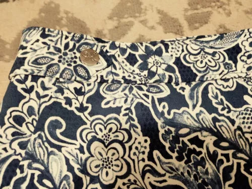 Rafaella Ladies Stretch Fashion Button Comfort Bermuda Short Sz 4 Blue Floral