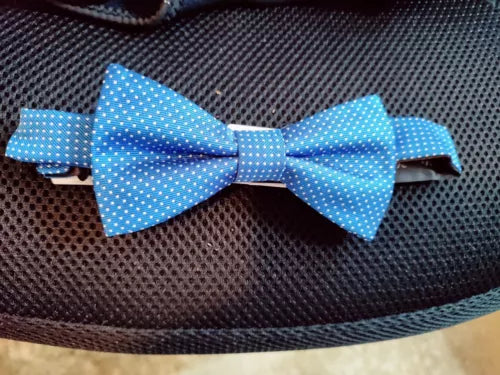 Izod blue blow tie with polka dots new Adjustable