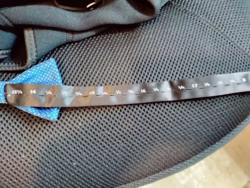 Izod blue blow tie with polka dots new Adjustable