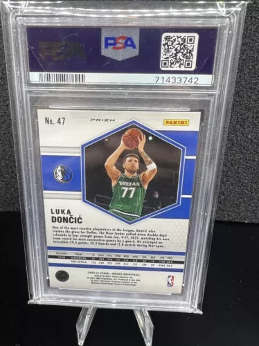 2019-20 Panini Mosaic #47  RED MOSAIC PRIZM  Luka Doncic PSA 10 LOW POP 16 📈