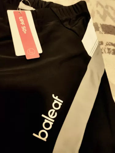Women's Baleaf athletic cycling yoga spandex shorts, Medium, black, NWT, pocket