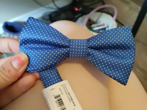 Izod blue blow tie with polka dots new Adjustable