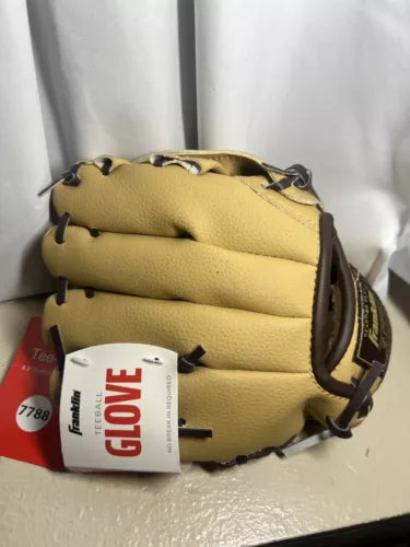 Franklin Sports RTP 8.5" Tee ball Baseball  Glove Right-Handed Mitt Beige