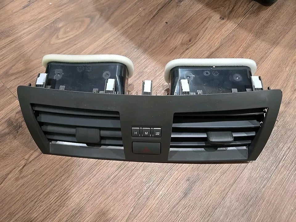 Center A/C Dash Air Vent Trim Cover, Console Outlet Insert Grille Panel with Eme